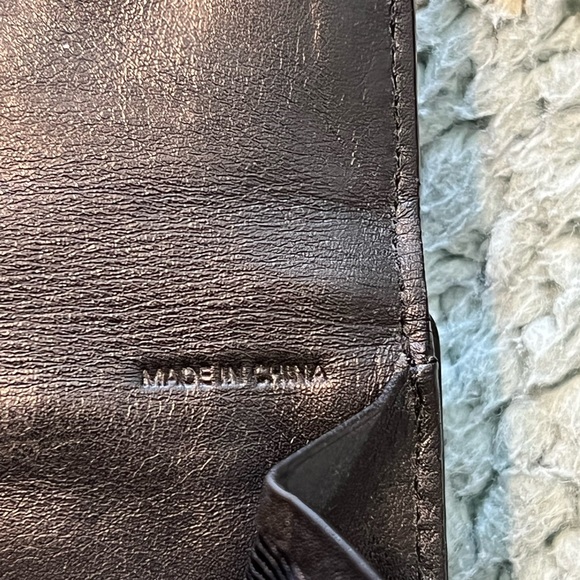 Burberry Authentic Quilted Wallet - Picture 12 of 12